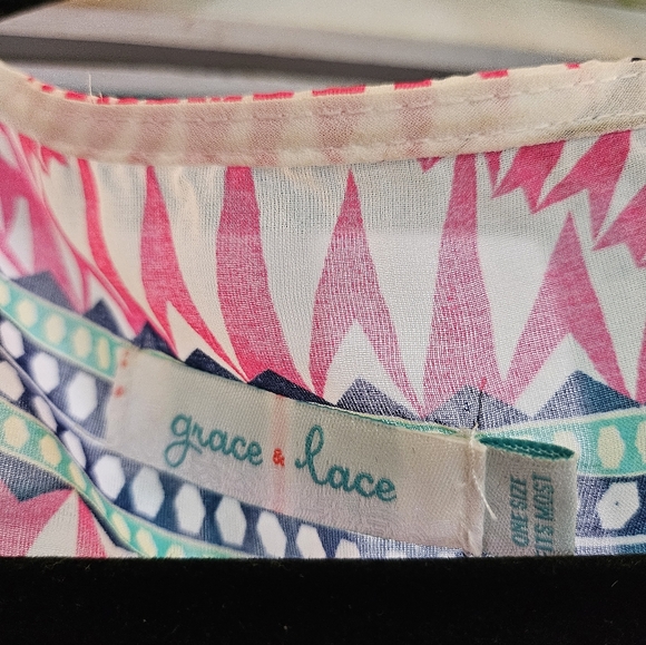 Grace and Lace cover up - Picture 2 of 2